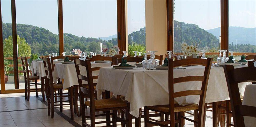 Neda Hotel Ancient Olympia Restaurant photo
